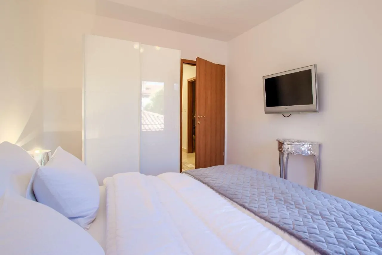 Apartment San Rocco Center 0*, Pula Croatia