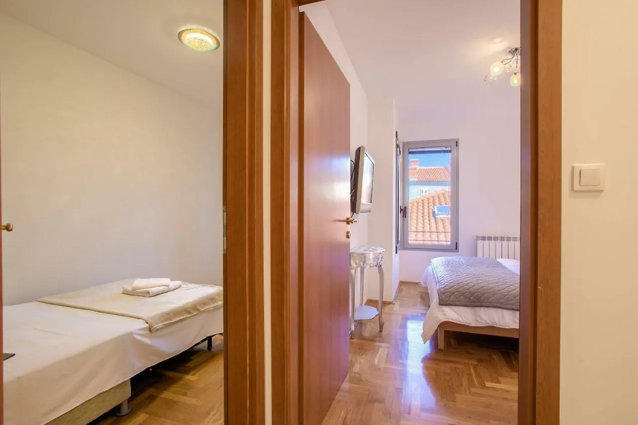 Apartment San Rocco Center Pula